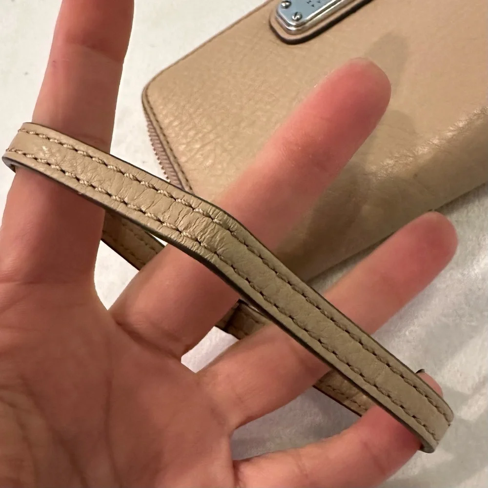 Marc By Marc Jacobs Cameo Nude Leather Zip Around Wallet Wristlet NWT